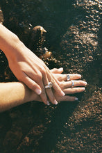 Load image into Gallery viewer, Ravi - Silver