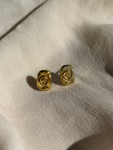 Load image into Gallery viewer, Ona Studs :: Bronze
