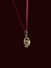 Load image into Gallery viewer, Malin Pendant :: Bronze