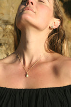 Load image into Gallery viewer, Maurea pendant - bronze