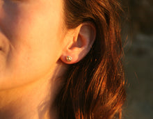 Load image into Gallery viewer, Elio Studs