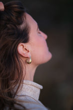 Load image into Gallery viewer, Aurae Hoops - Bronze