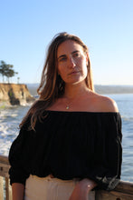 Load image into Gallery viewer, Maurea pendant - bronze