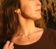 Load image into Gallery viewer, Elio Studs