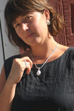 Load image into Gallery viewer, Ran Pendant :: Silver
