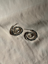 Load image into Gallery viewer, Malin Hoops :: Silver
