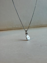 Load image into Gallery viewer, Ona Pendant :: Silver
