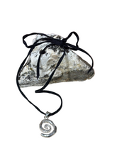 Load image into Gallery viewer, Malin Pendant :: Sterling Silver
