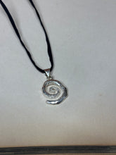 Load image into Gallery viewer, Malin Pendant :: Sterling Silver
