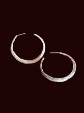 Load image into Gallery viewer, Circe Hoops :: Sterling Silver
