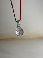 Load image into Gallery viewer, Ran Pendant :: Silver
