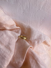 Load image into Gallery viewer, Tempus Band - 18kt Gold
