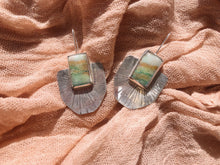 Load image into Gallery viewer, Sur Earring
