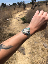 Load image into Gallery viewer, Quiver Cuff

